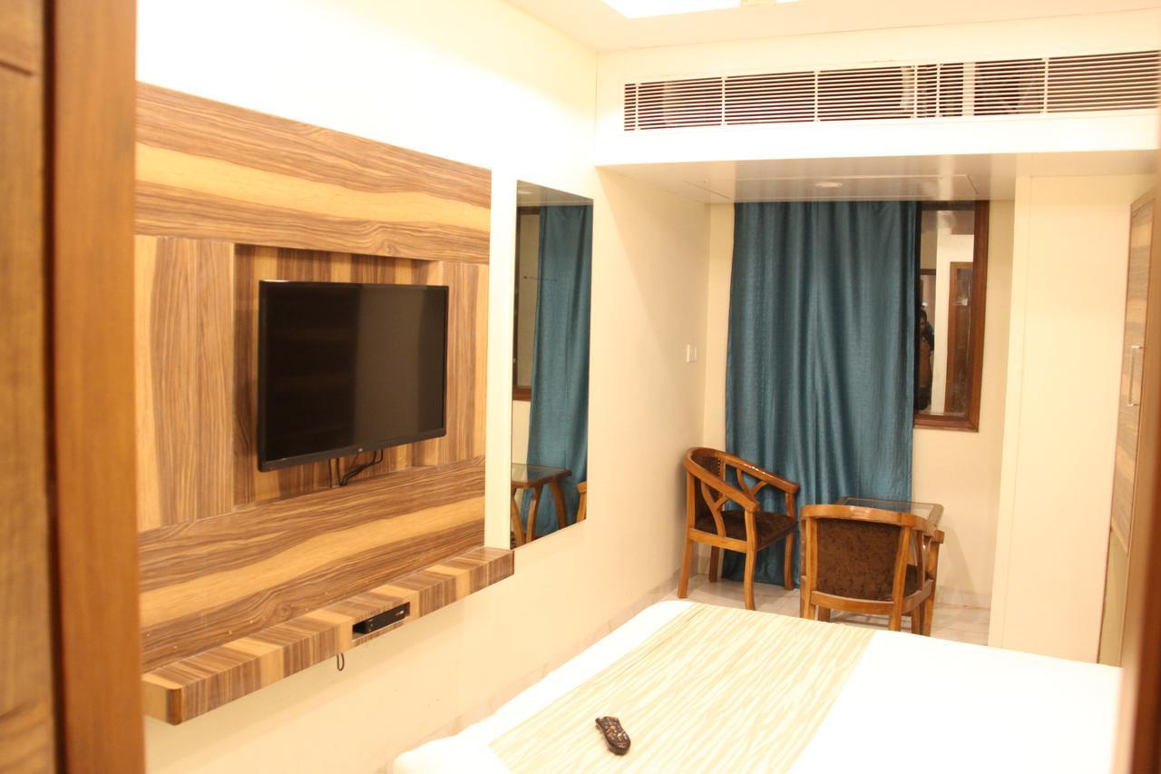 Hotel Golden Oasis - A Well Hygiene Property Paharganj Zewnętrze zdjęcie