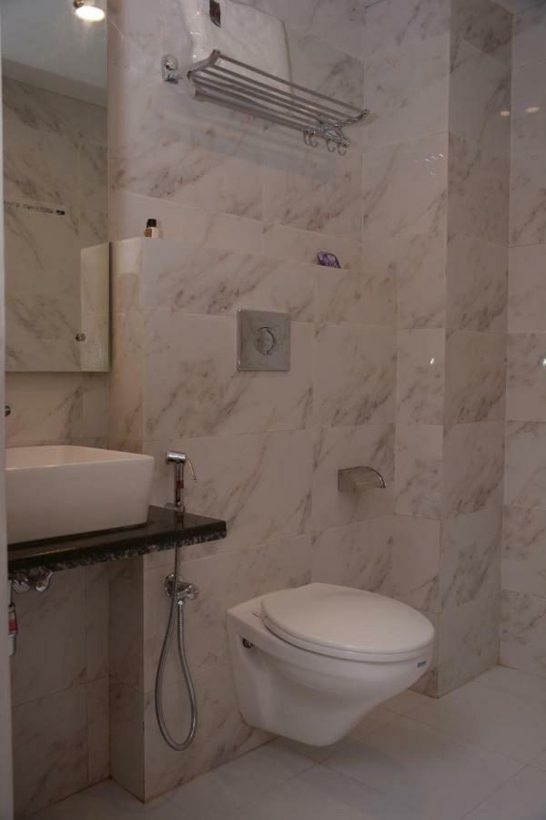 Hotel Golden Oasis - A Well Hygiene Property Paharganj Zewnętrze zdjęcie